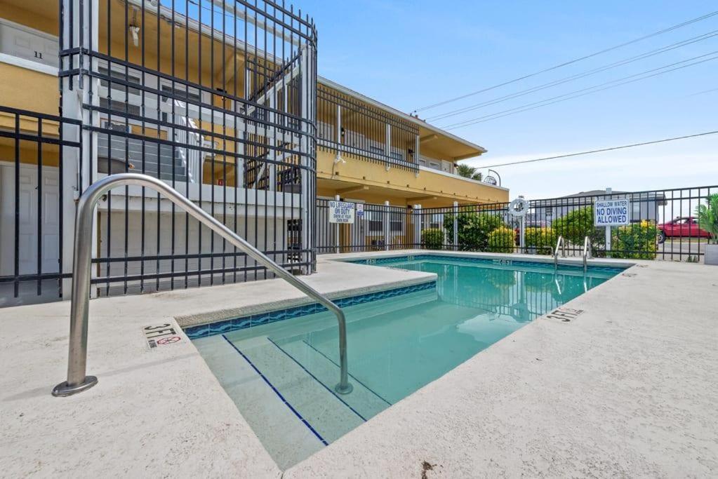 Ferienwohnung 1Br With Pool Parking Pets Next To Beach 6 Myrtle Beach Exterior foto